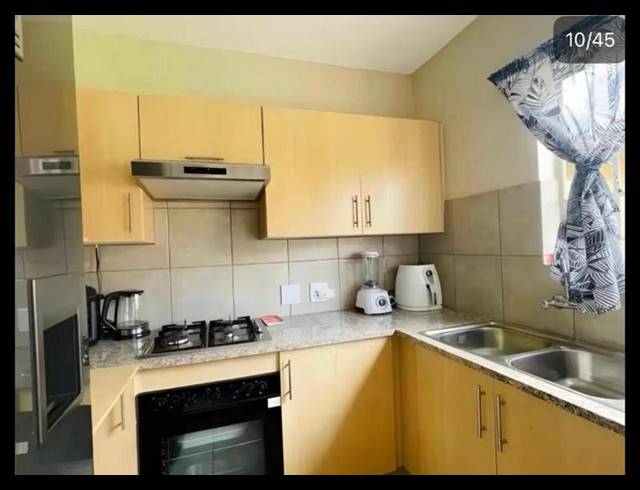 3 BEDROOM TOWNHOUSE FOR SALE IN KOSMOSDAL